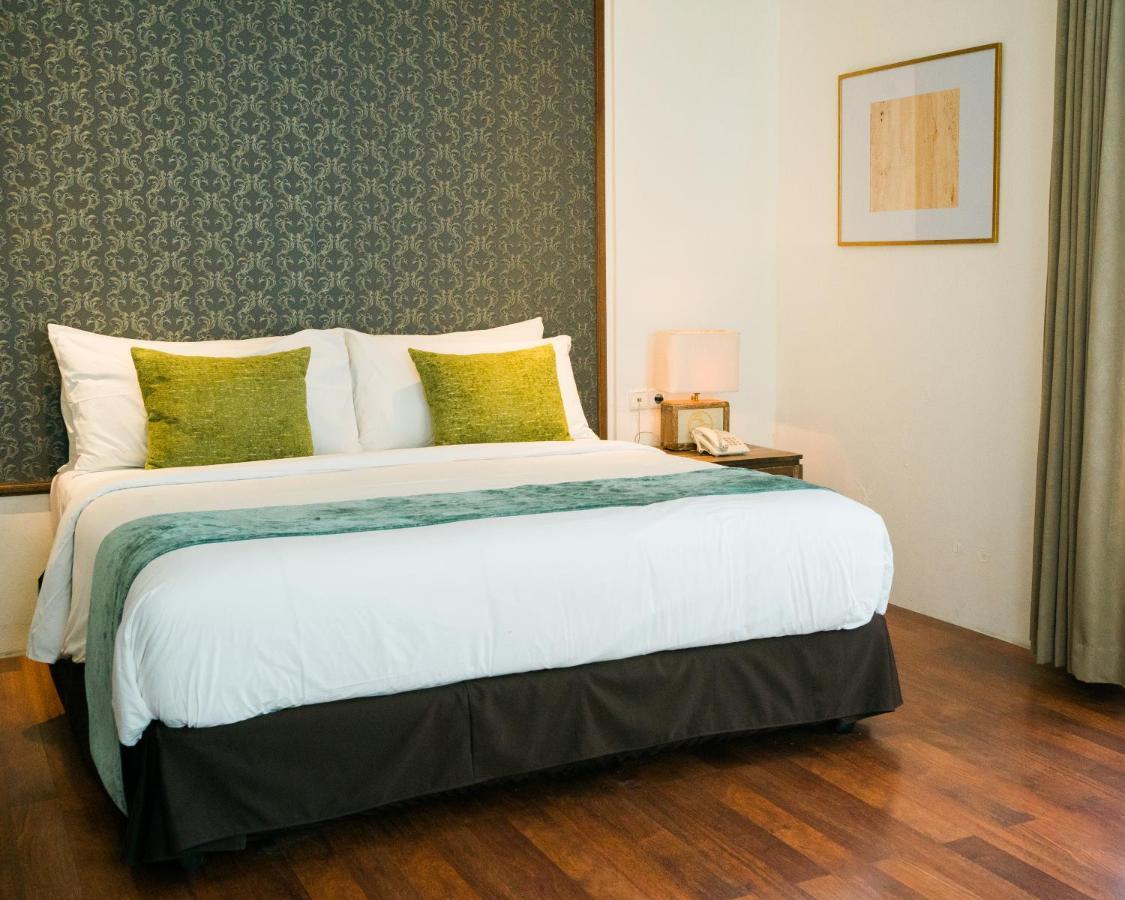 Hotel Umpadhi 4*
