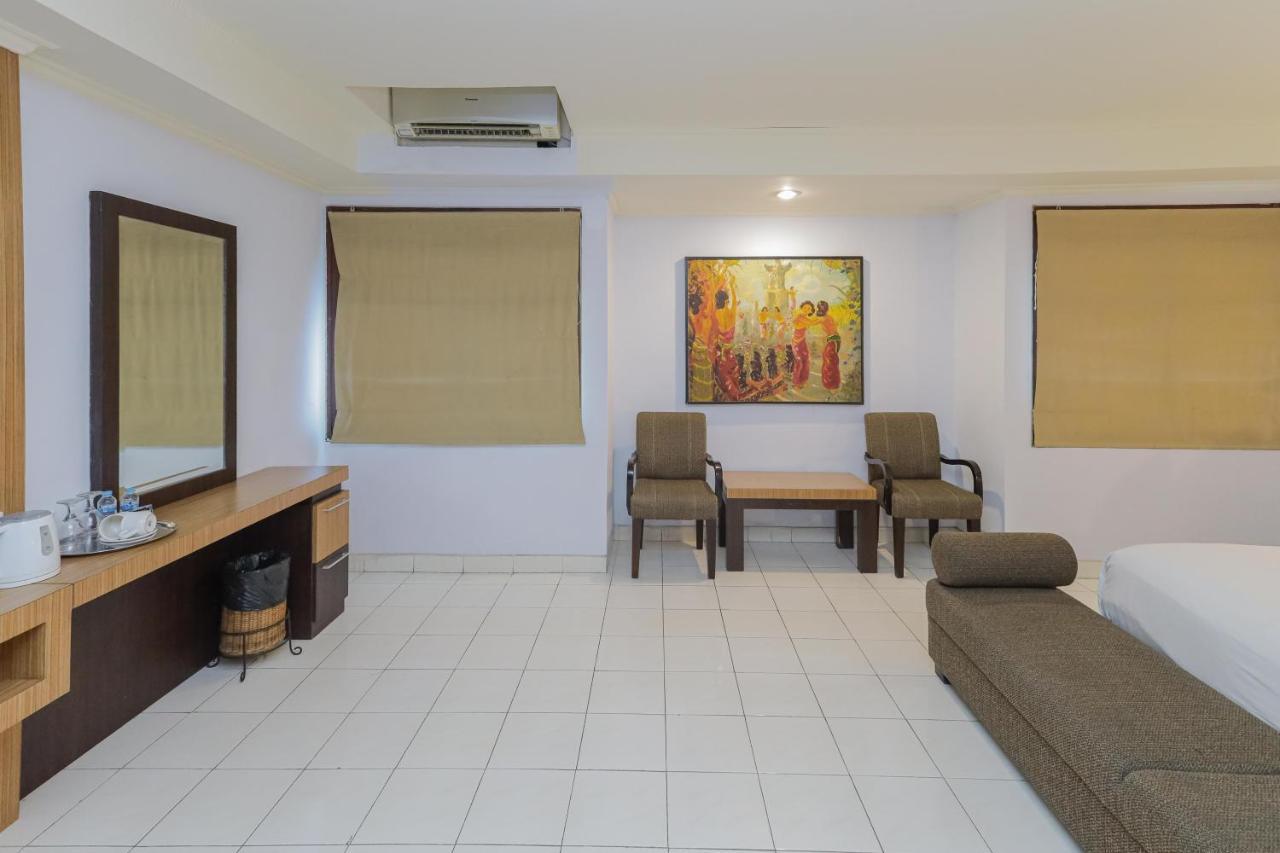 Hotel Urbanview Taman Suci Bali