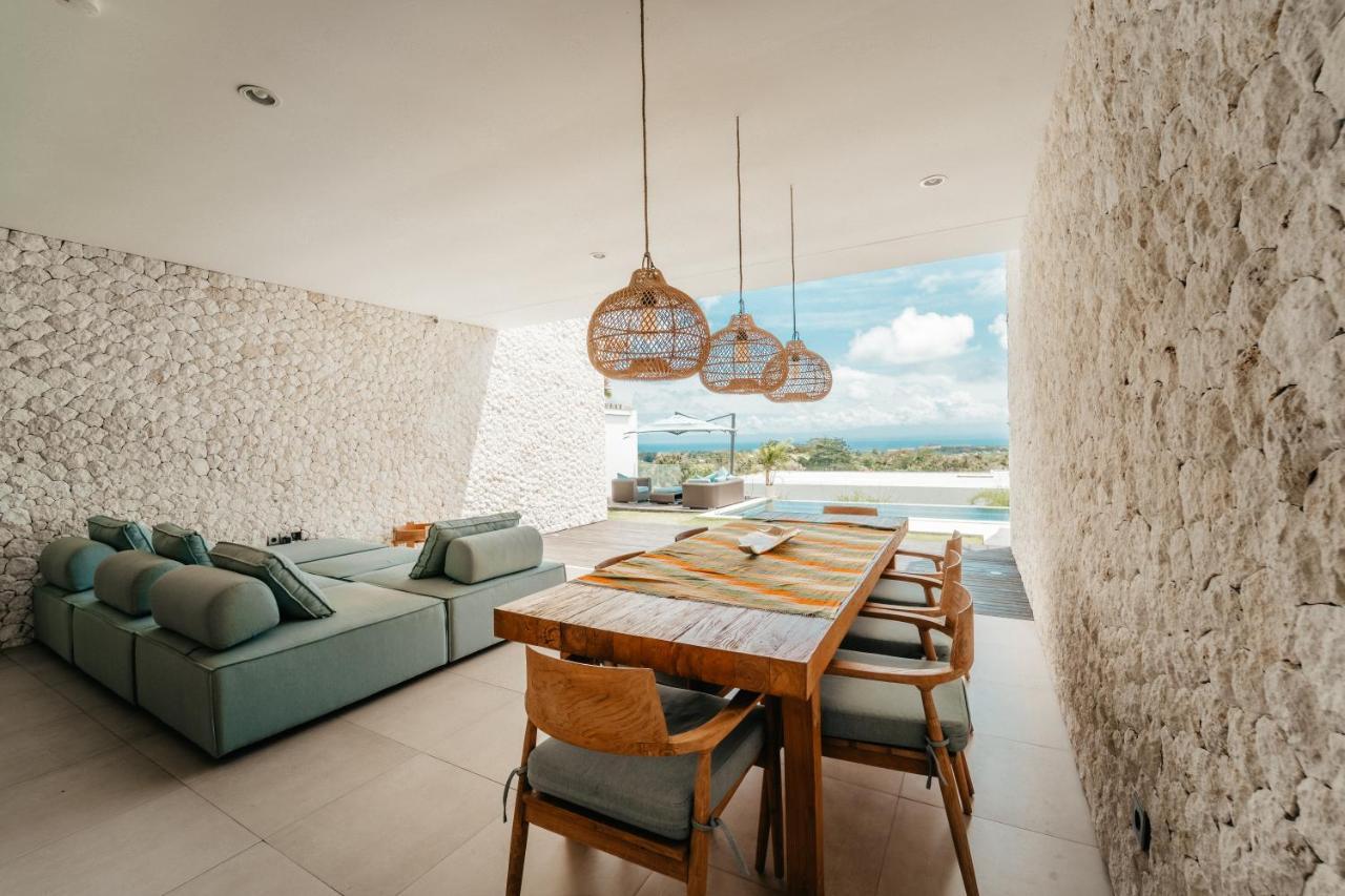 Ulluwatu Mermaid Villa *