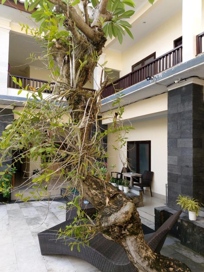 Radha Bali Hotel 2*