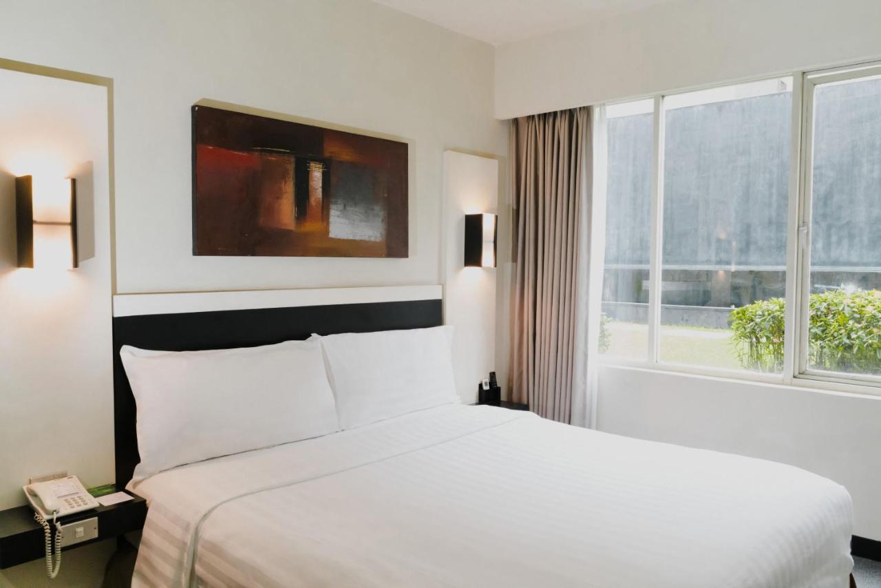 Hotel Aston & Convention