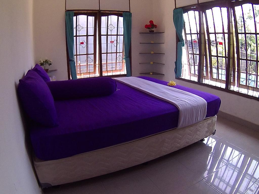 24/7 * Jimbaran (Bali)
