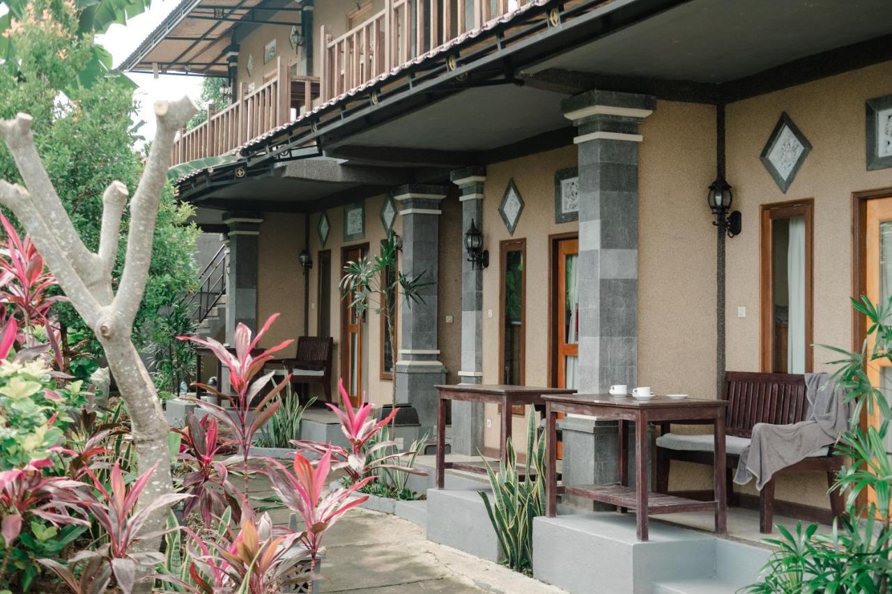 Menjangan Sari Guest house Banyuwedang