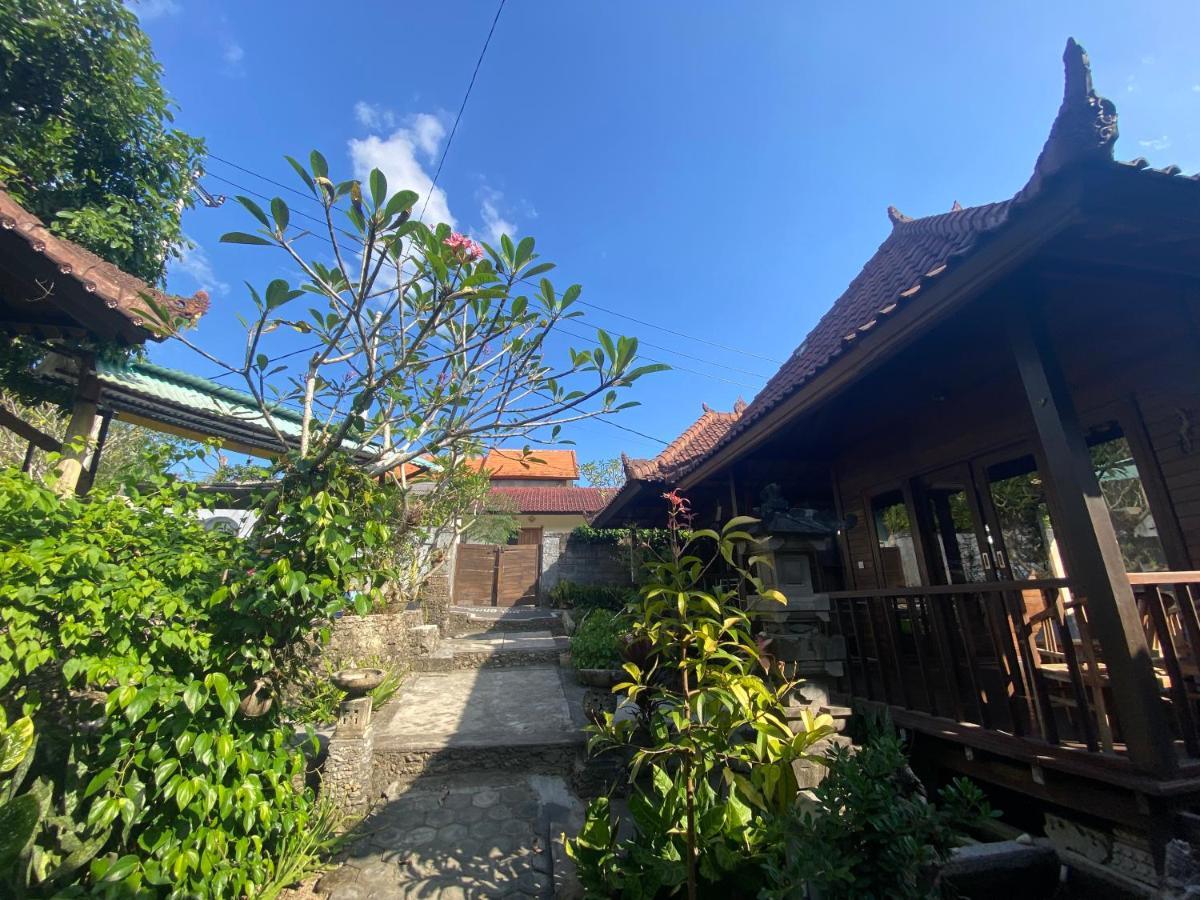Lembah Bhucarya Nusa Lembongan (Bali)