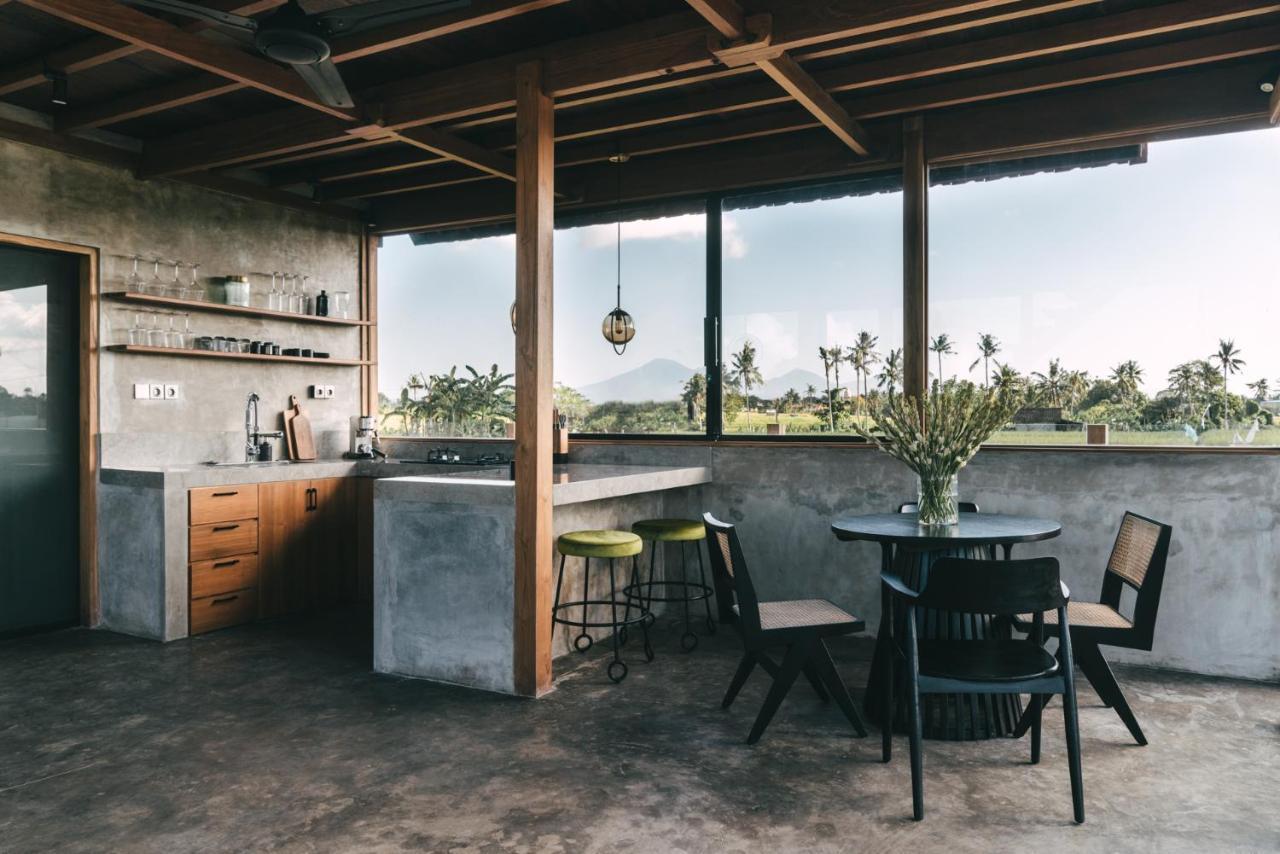Chic Designer - Steps From Lima Villa Canggu (Bali)