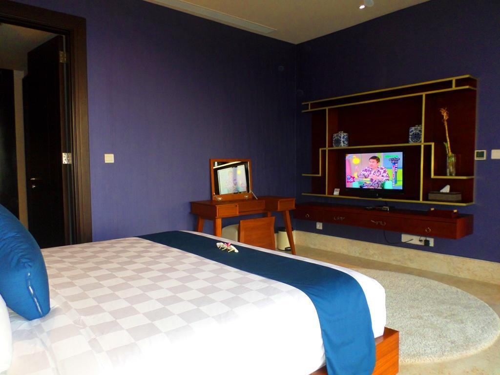 Luxury At Ayana Residences Apartemen