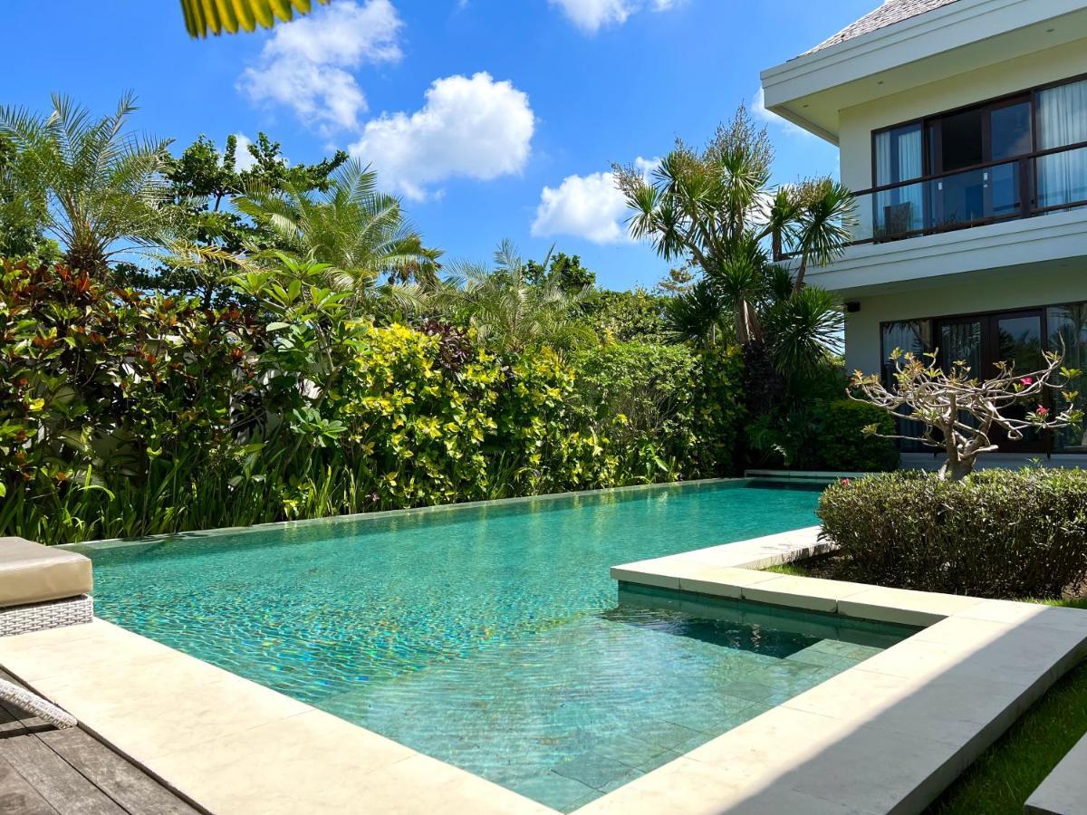 Hotel Oshan Villas Bali 4*