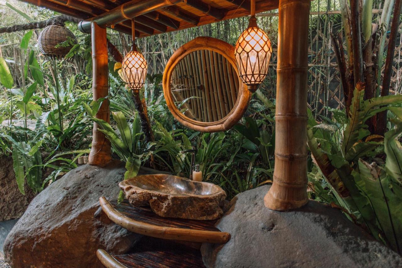 Hideout Eco Bamboo House Bali * Selat