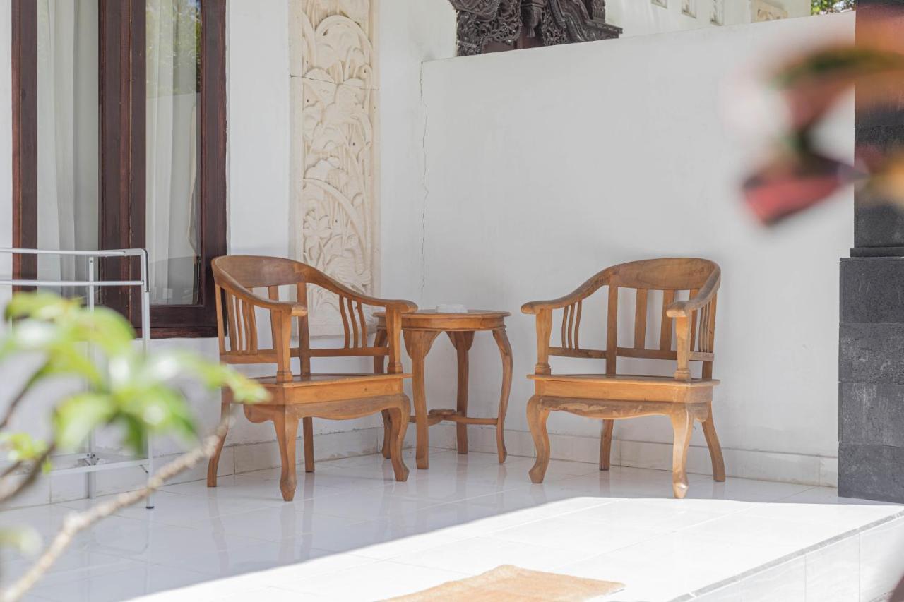 Guest house Nyuh Kadah *