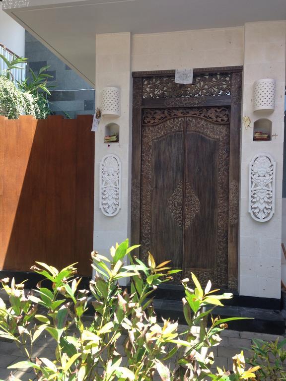 Sutya * Kuta (Bali)