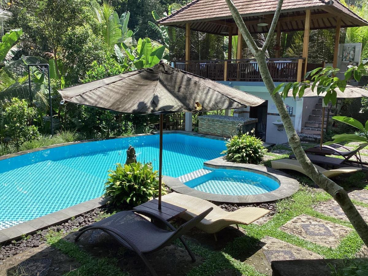 Khrisna Hs And Guest house Sidemen (Bali)