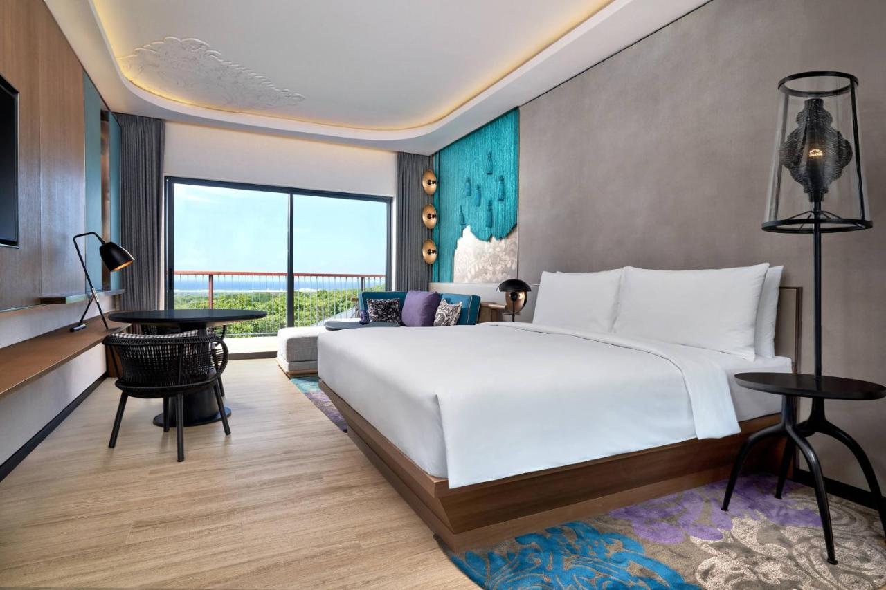 Renaissance Bali 5*