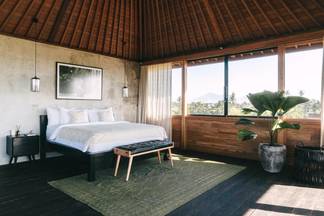 Chic Designer - Steps From Lima Villa