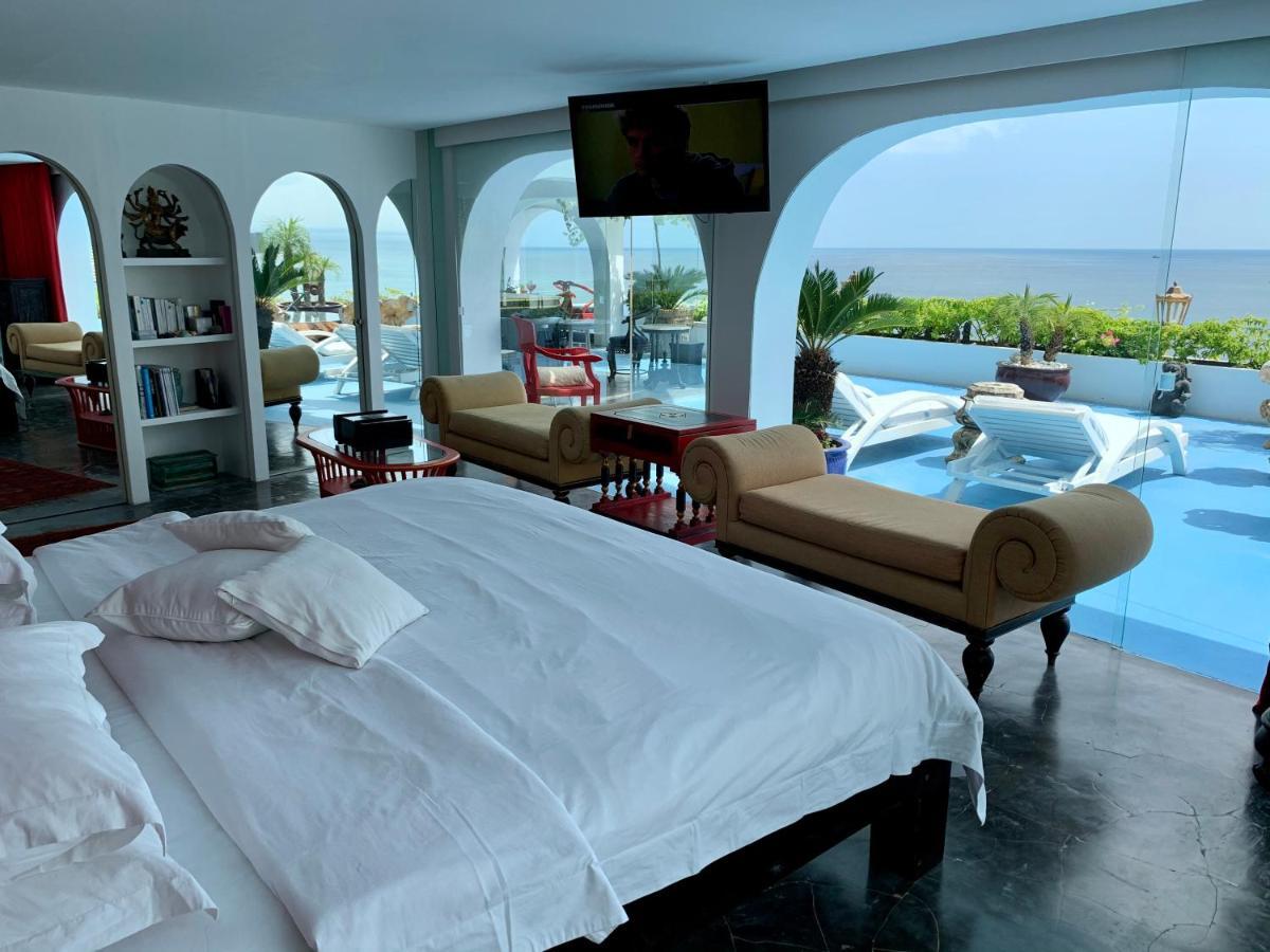 Villa Morabito Art Cliff Uluwatu (Bali)