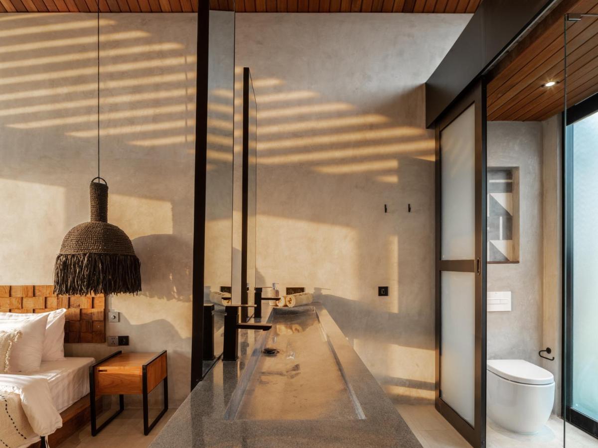 Blacksand Villa