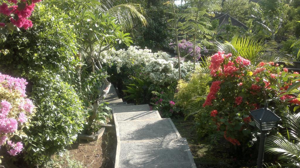 Bali Marina Villa's Taman liburan 4*