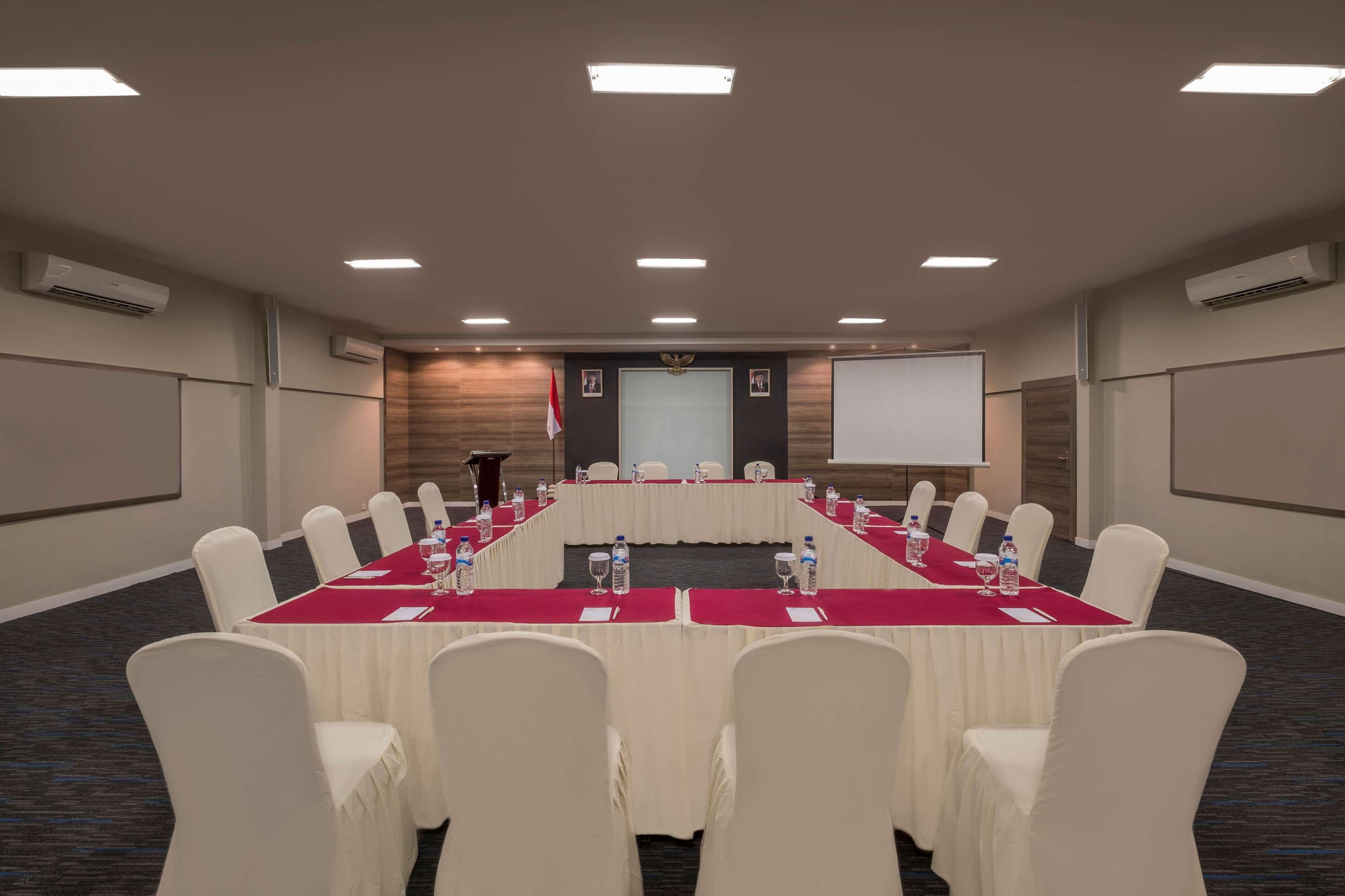 Wyndham Garden Kuta Bali 4*
