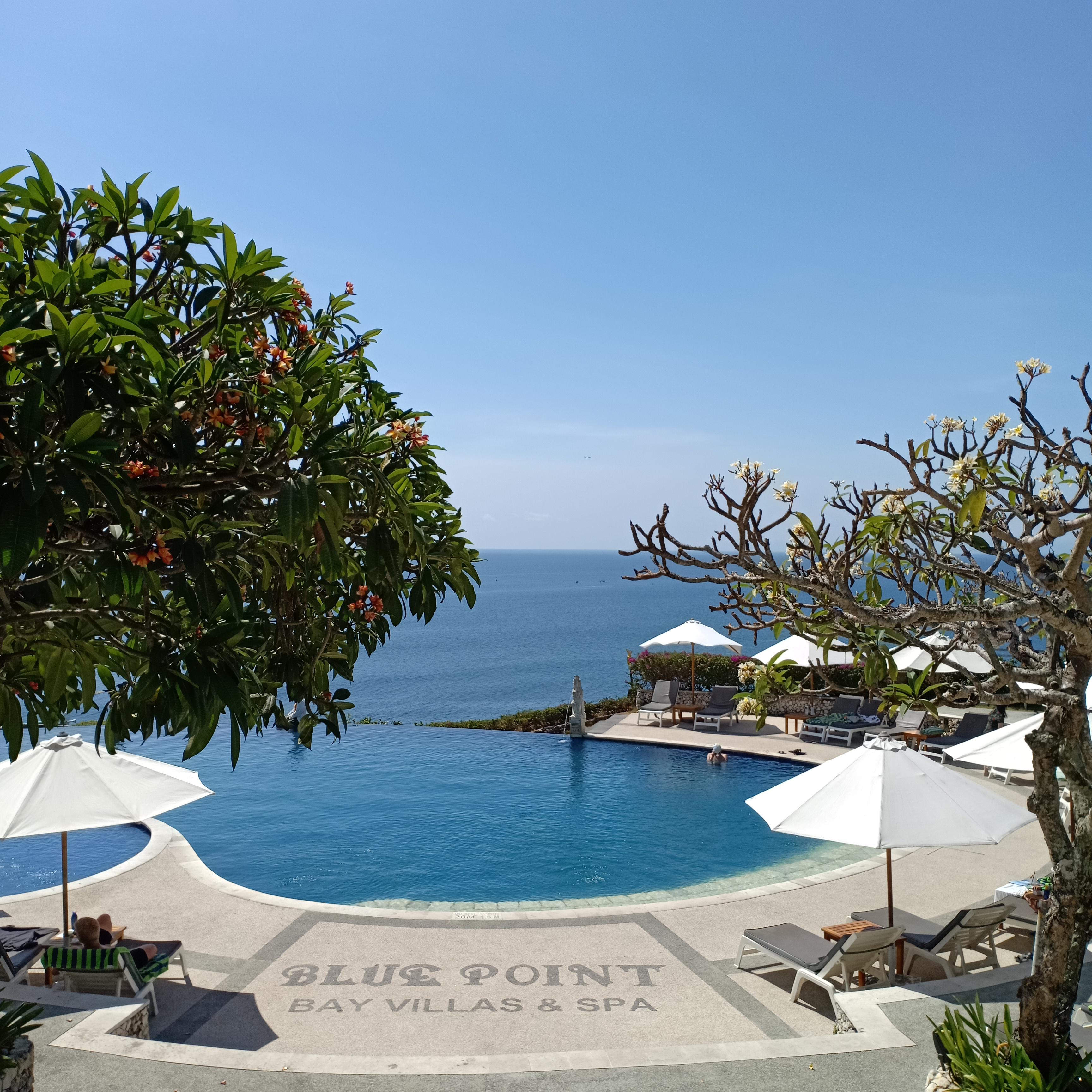 Blue Point Bay & 4* Uluwatu (Bali)