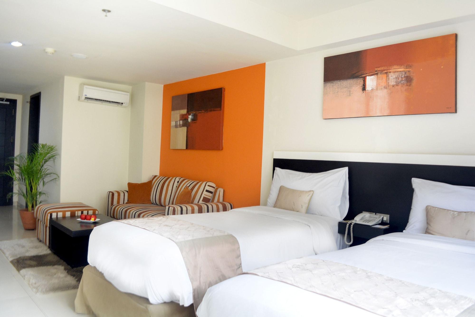Hotel Aston & Convention 4*