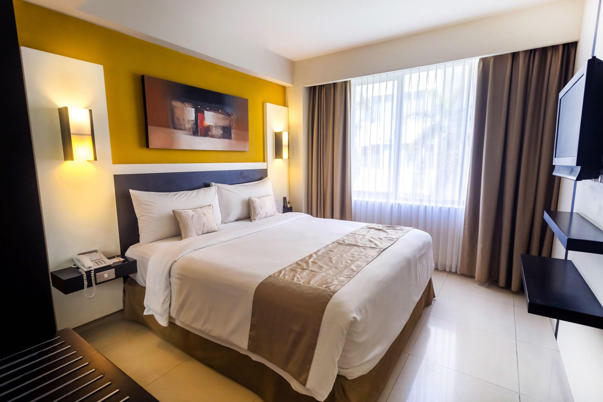 Aston & Convention Hotel 4*