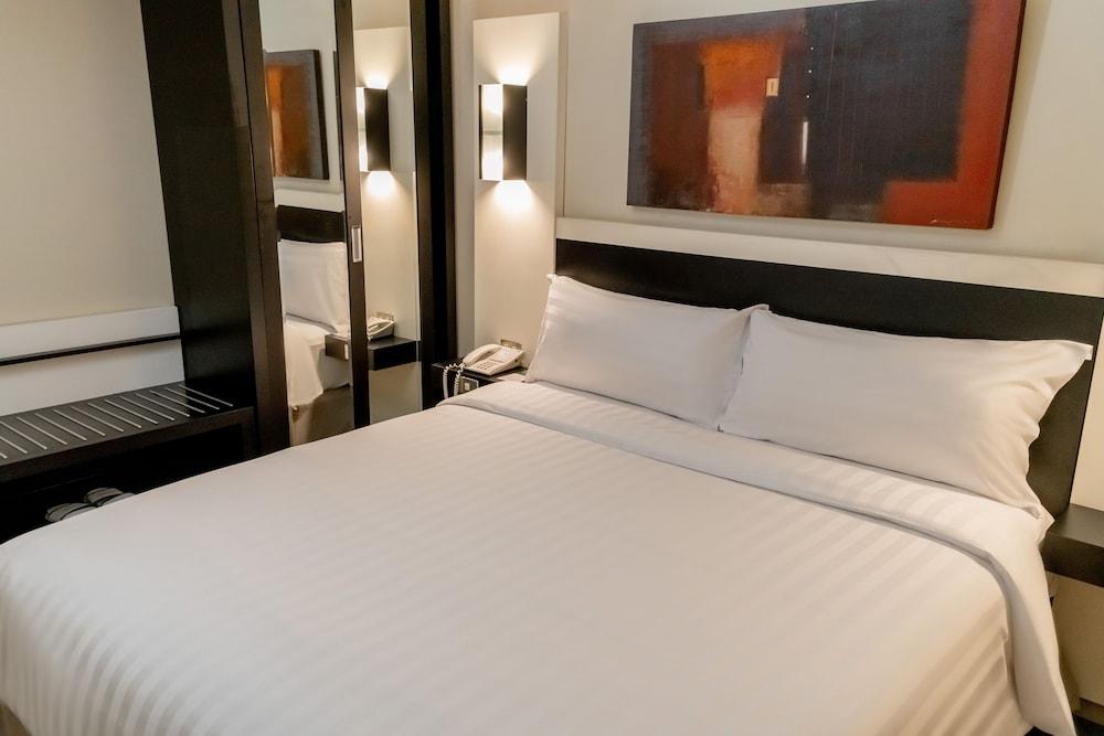 Hotel Aston & Convention