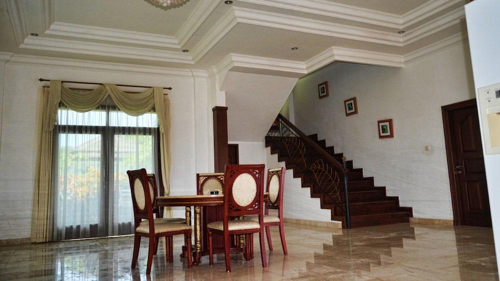 Hillstone Uluwatu Hotel