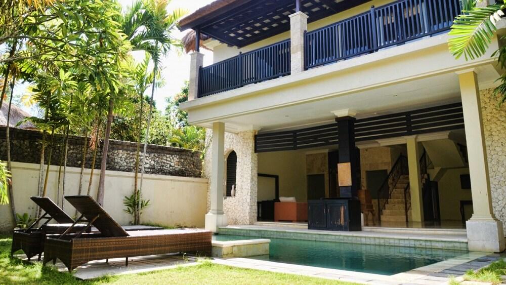 Hillstone Uluwatu Hotel