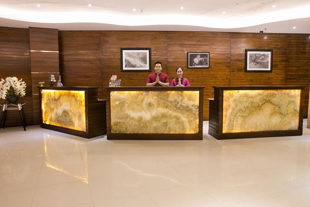 Kutabex Beachfront Hotel Hotel