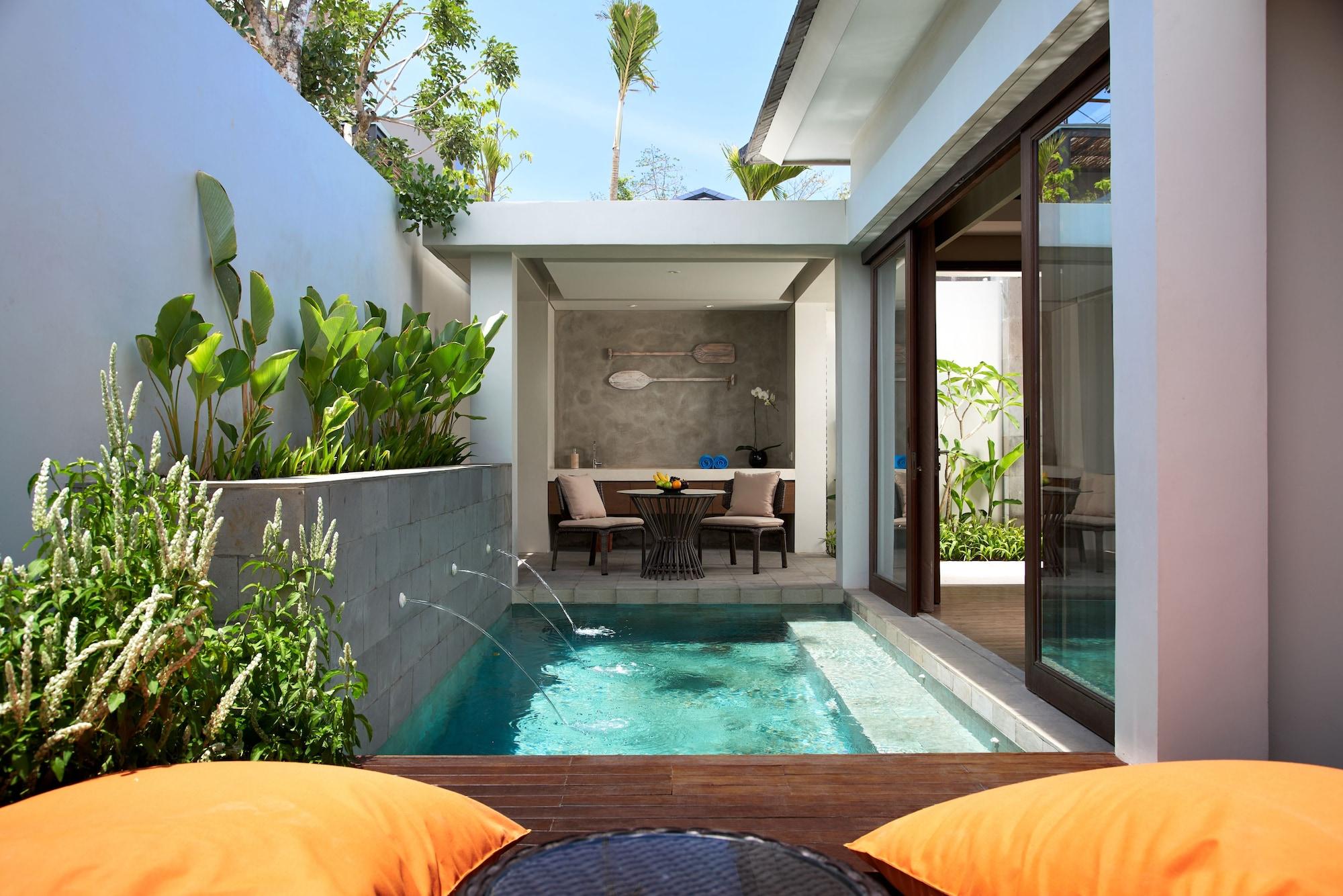 Cross Bali Breakers Hotel 5*