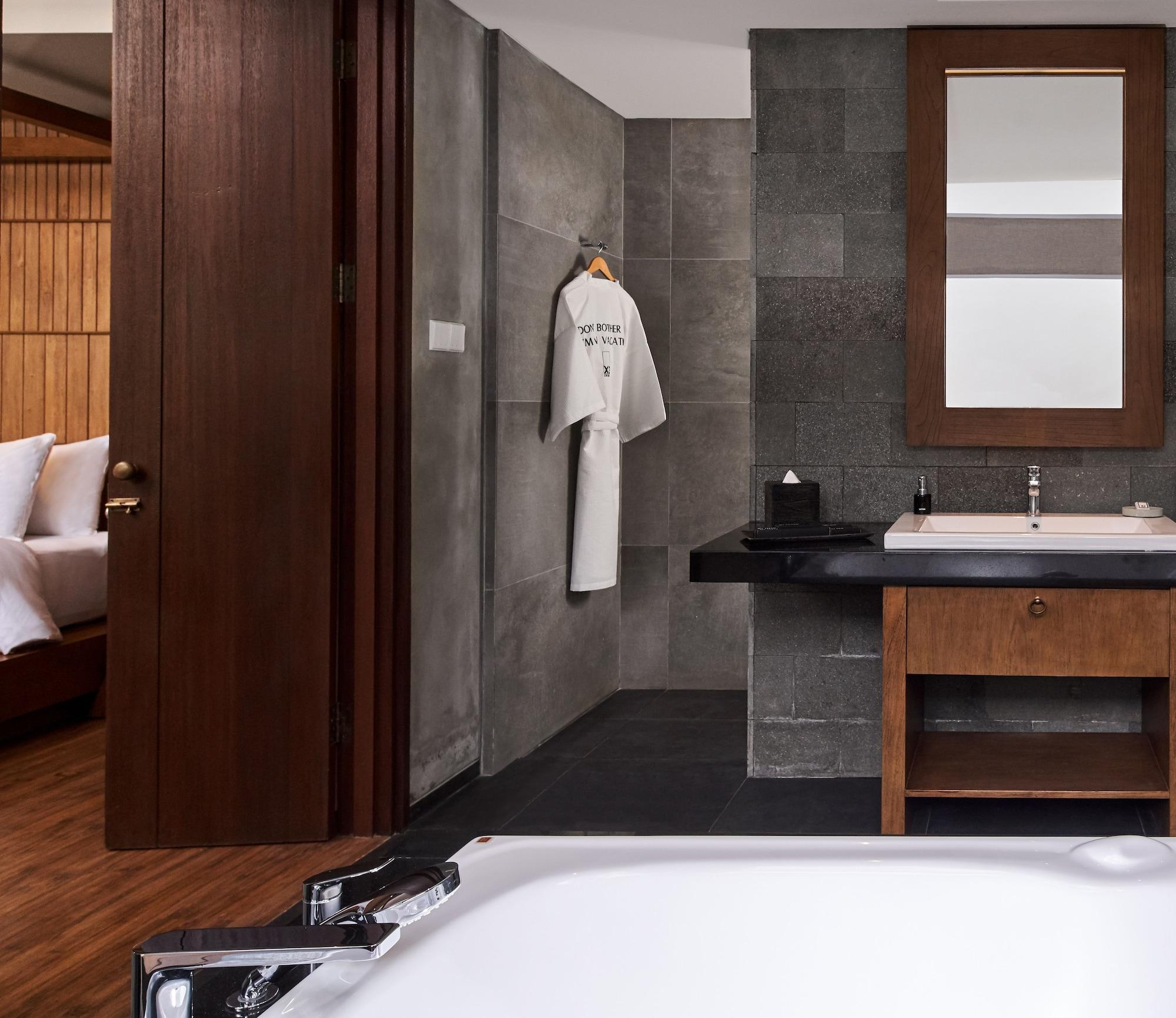 Cross Bali Breakers Hotel 5*
