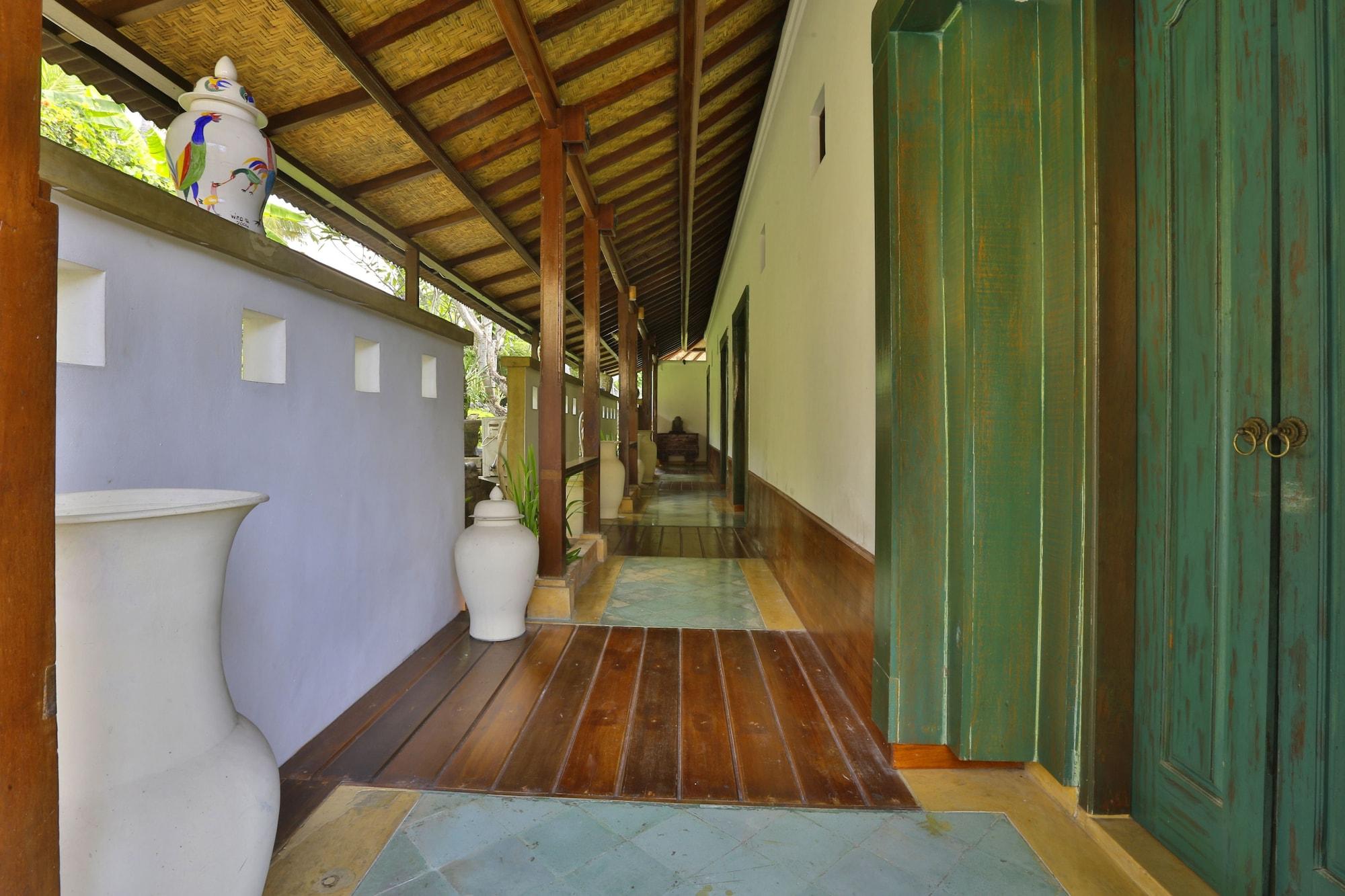 Resor Alam Puri Art Museum & 4*