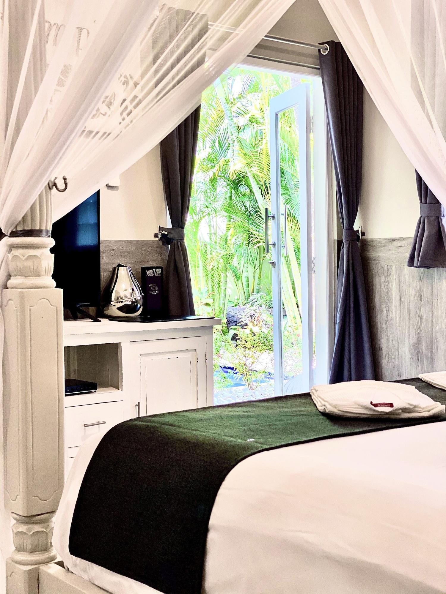 Frangipani Villa Seminyak Villa