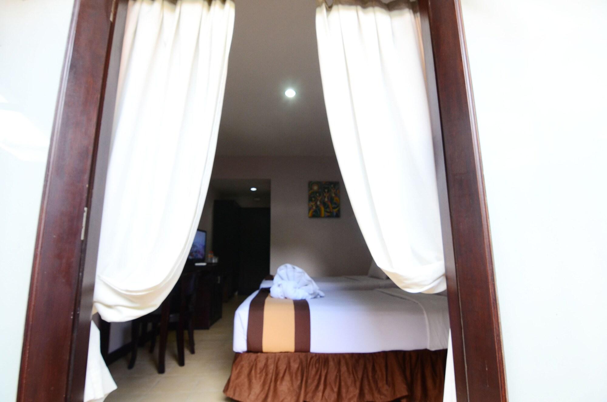 Hotel Grand Santhi