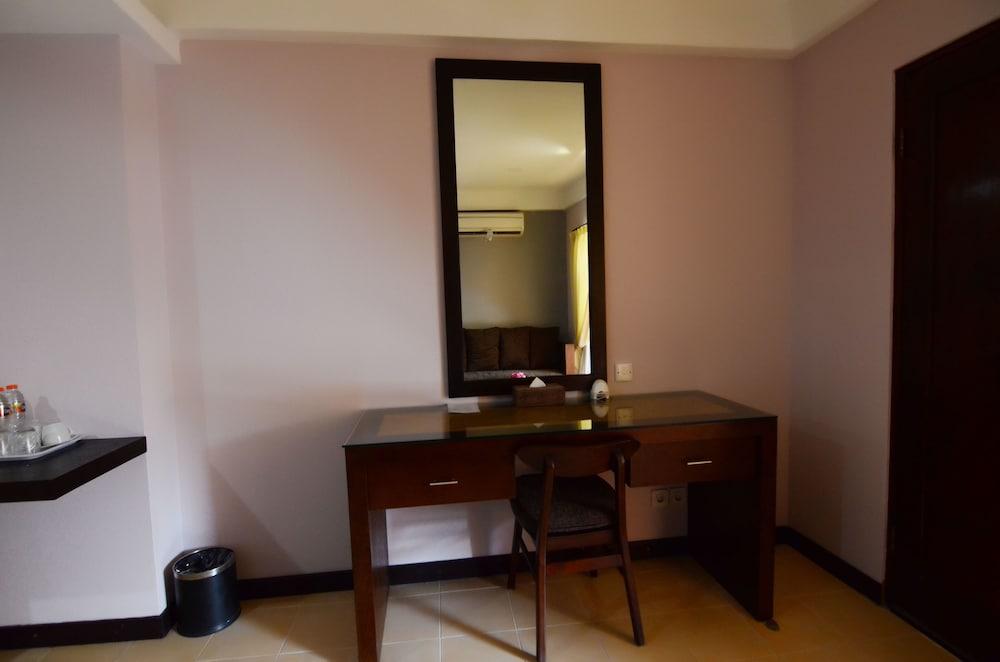Hotel Grand Santhi