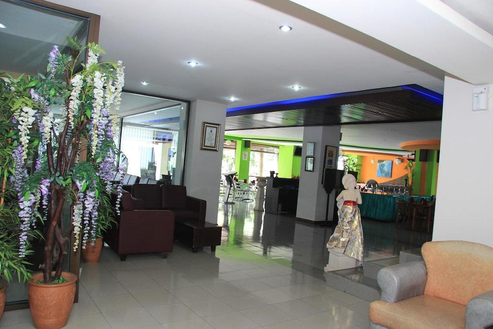 Grand Santhi Hotel Denpasar (Bali)