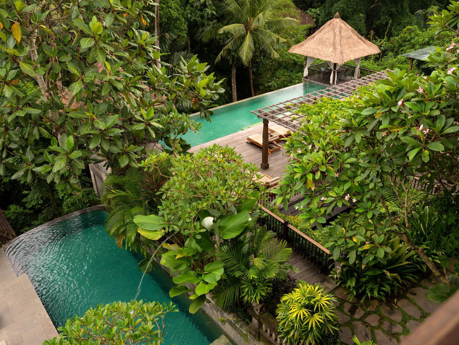 Adiwana Jembawan Resor 4*