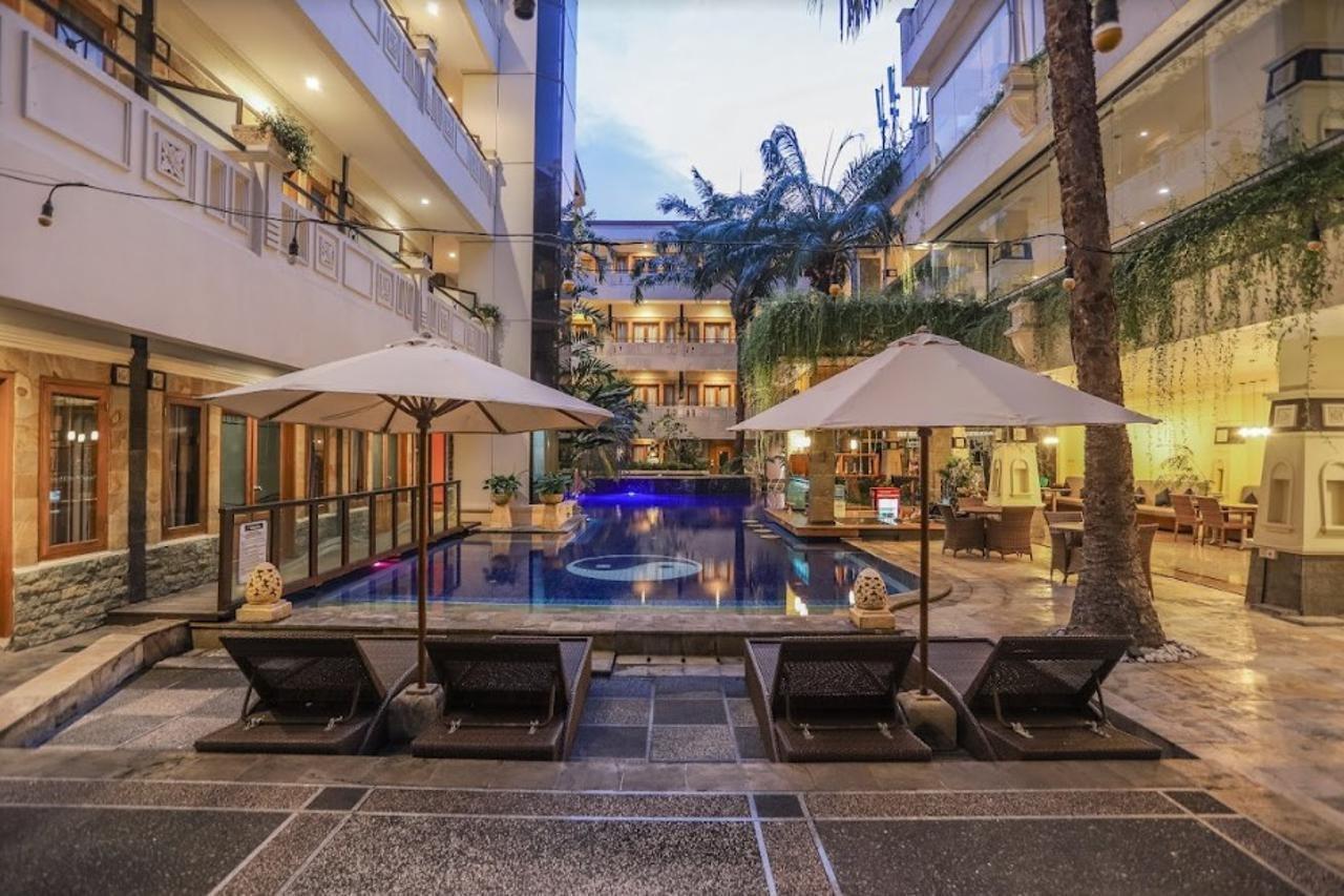 Famous Kuta Formerly Permata Kuta Hotel 4*