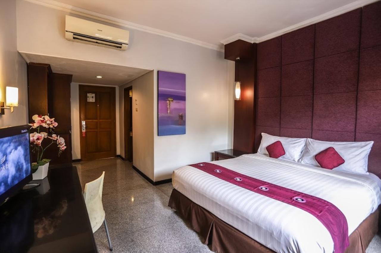 Hotel Famous Kuta Formerly Permata Kuta