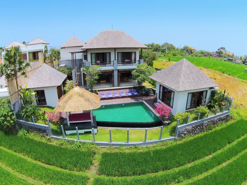 Hotel Umpadhi