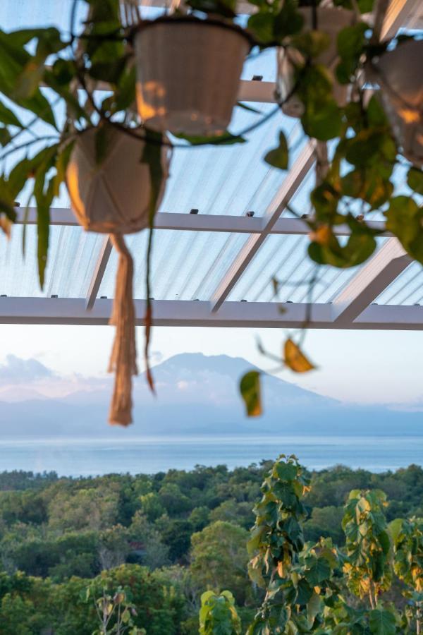 Mambo Hill Resort