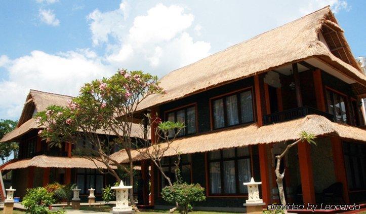 Puri Saron Baruna Hotel Lovina (Bali)