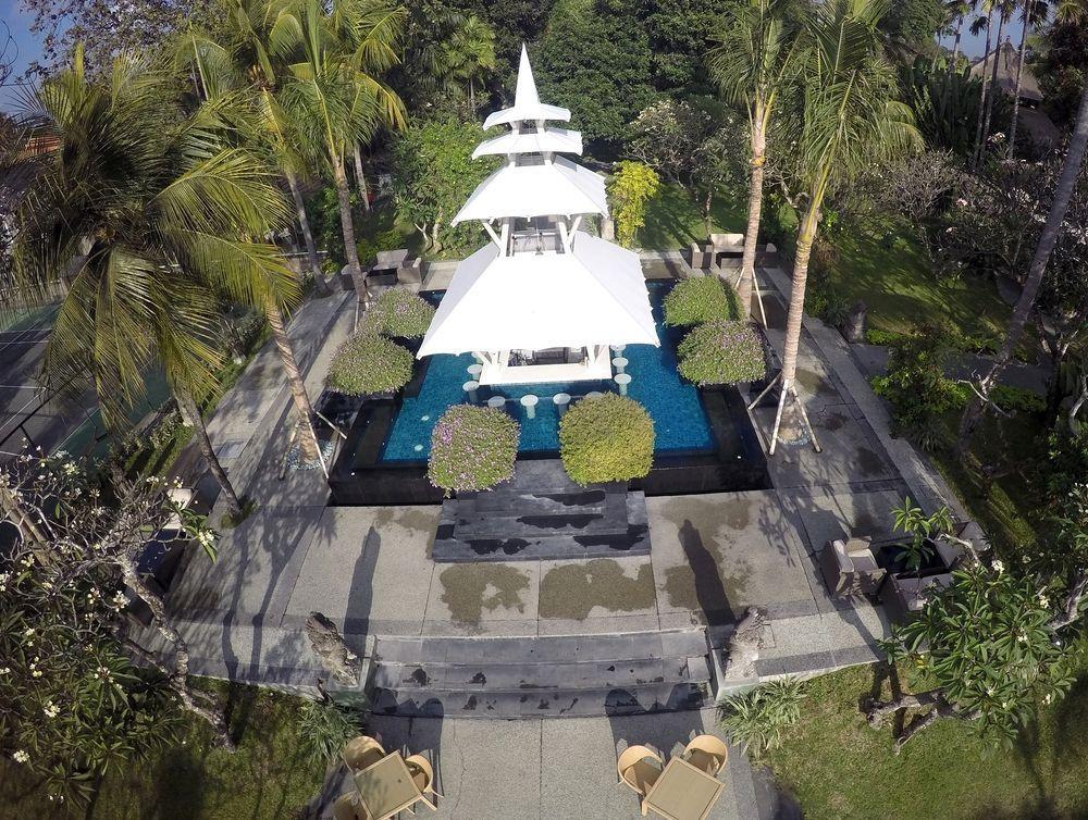 Resort Segara Village 4*