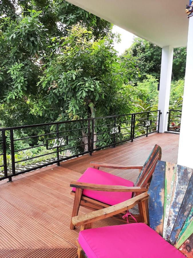 Liri - Ocean, Hills, Valley View Villa Lovina (Bali)