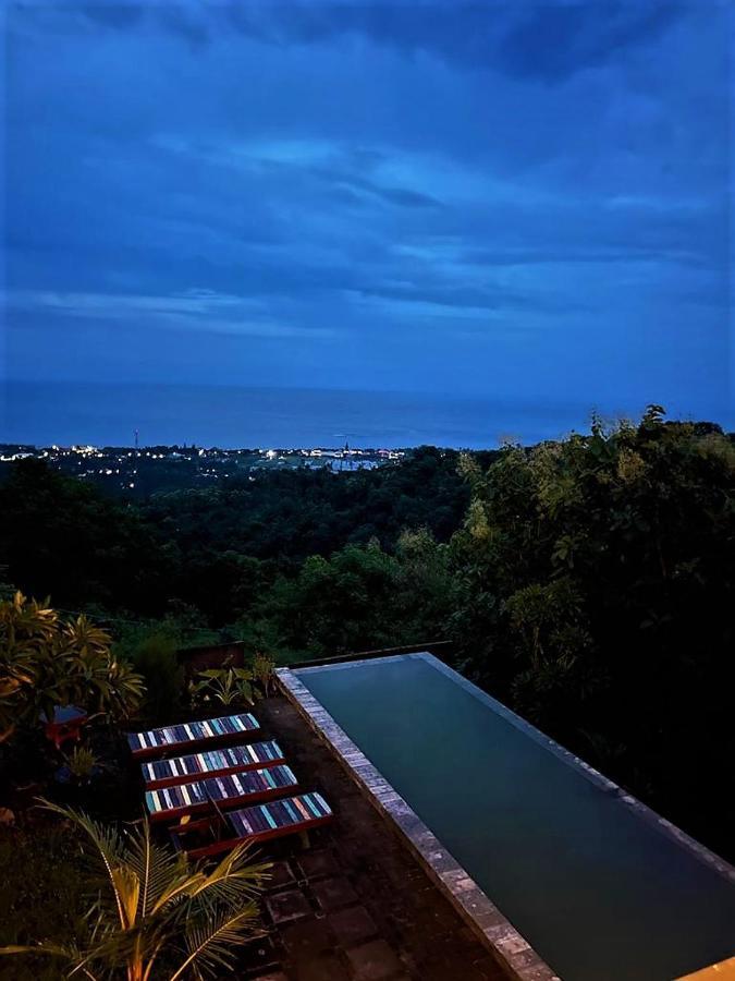 Villa Liri - Ocean, Hills, Valley View Lovina (Bali)