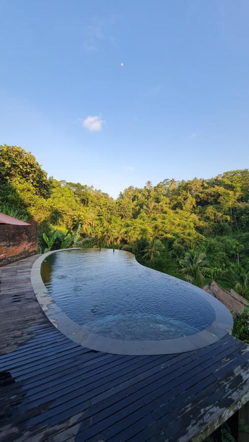 Tirta Sari * Tampaksiring