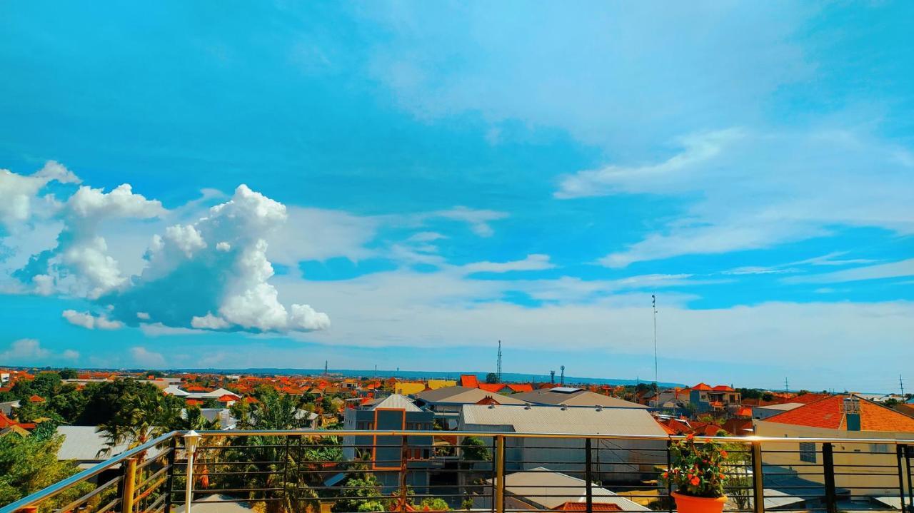 Hotel Puri Saron 3*