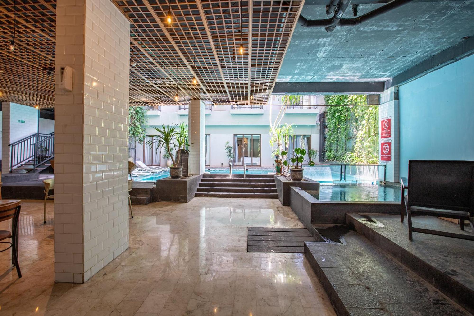 Liberta Hotel