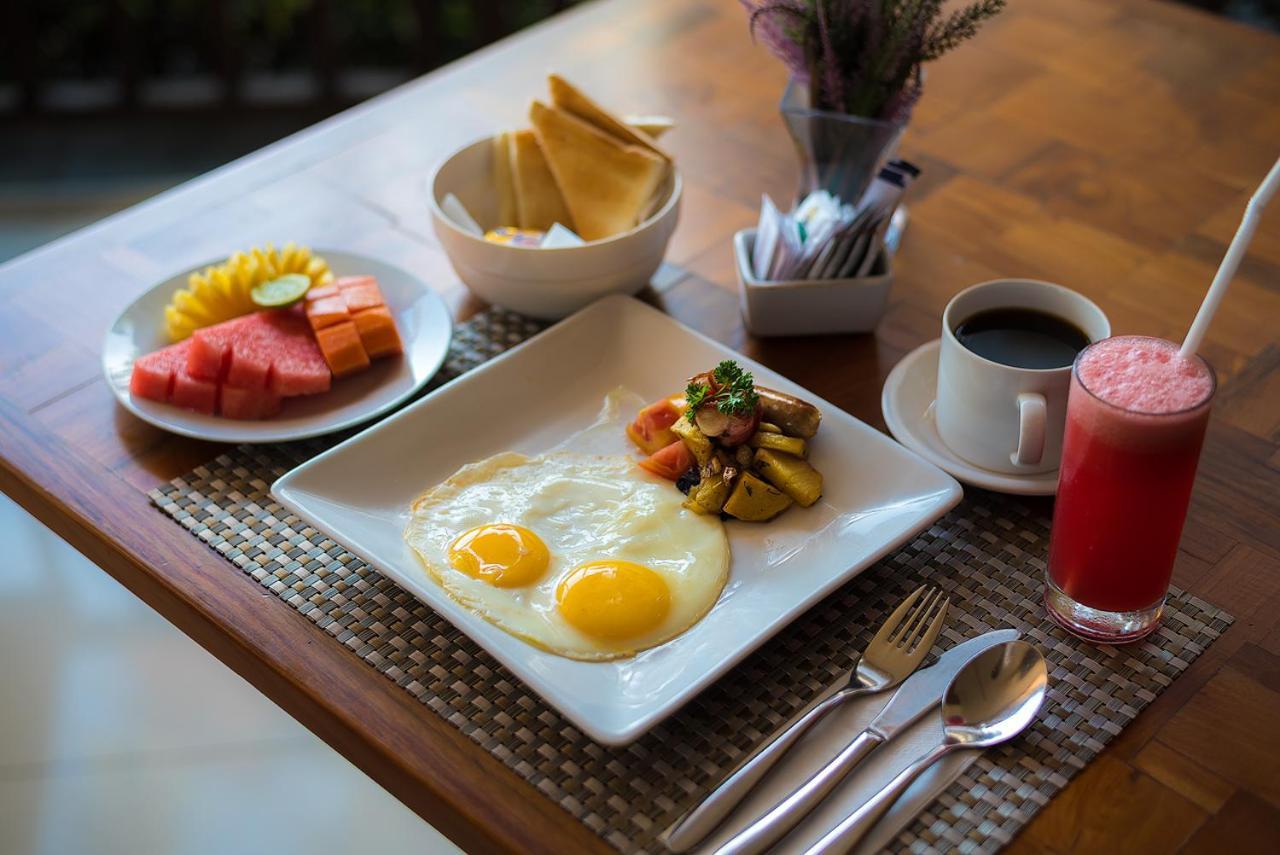 Hotel Padmasari 4*