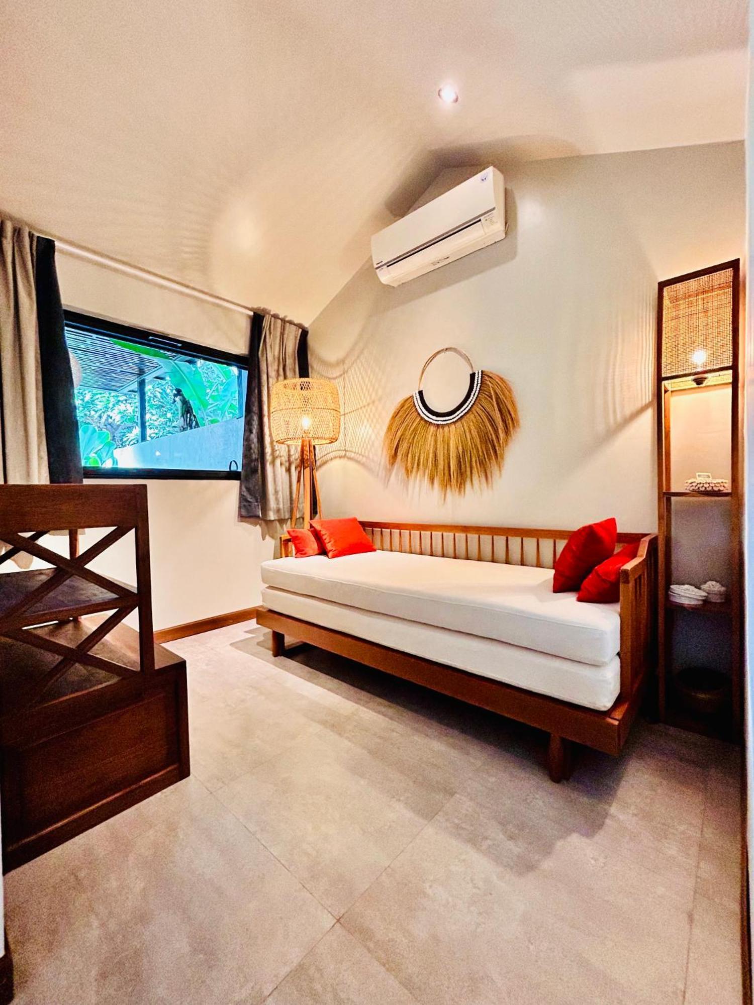 Karmagali Suites Adults Only & Private Pool Family Villas Hotel Sanur (Bali)