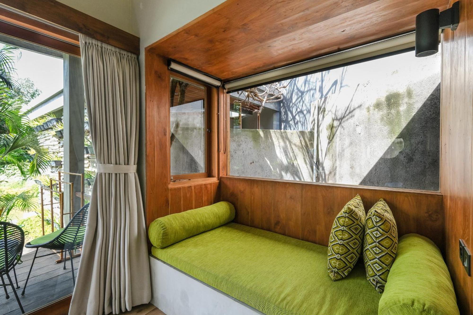 The Elementum 3* Uluwatu (Bali)